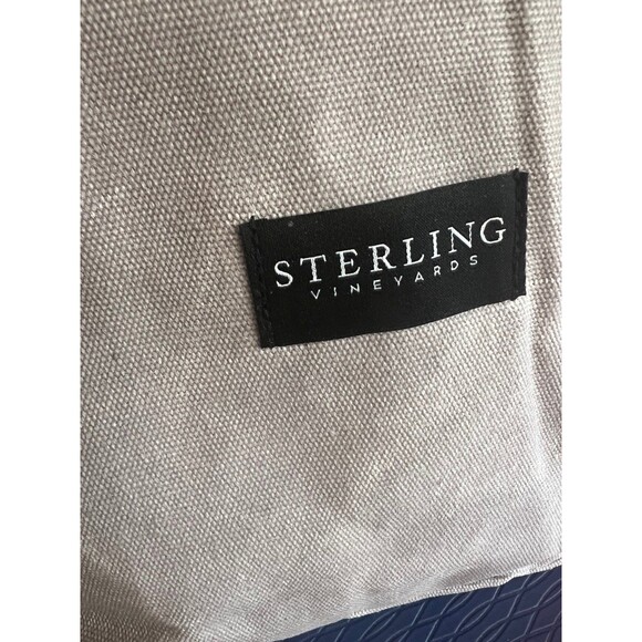 Sterling Vineyards in Napa Ca collectors wine club members only wine cooler bag - Picture 2 of 6